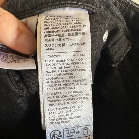 Levi’s Black Superlow Boot Low Rise Raw Hem Denim Jeans size 26 EUC - Picture 6 of 8